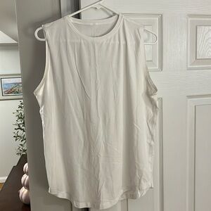 Lululemon women’s muscle tank